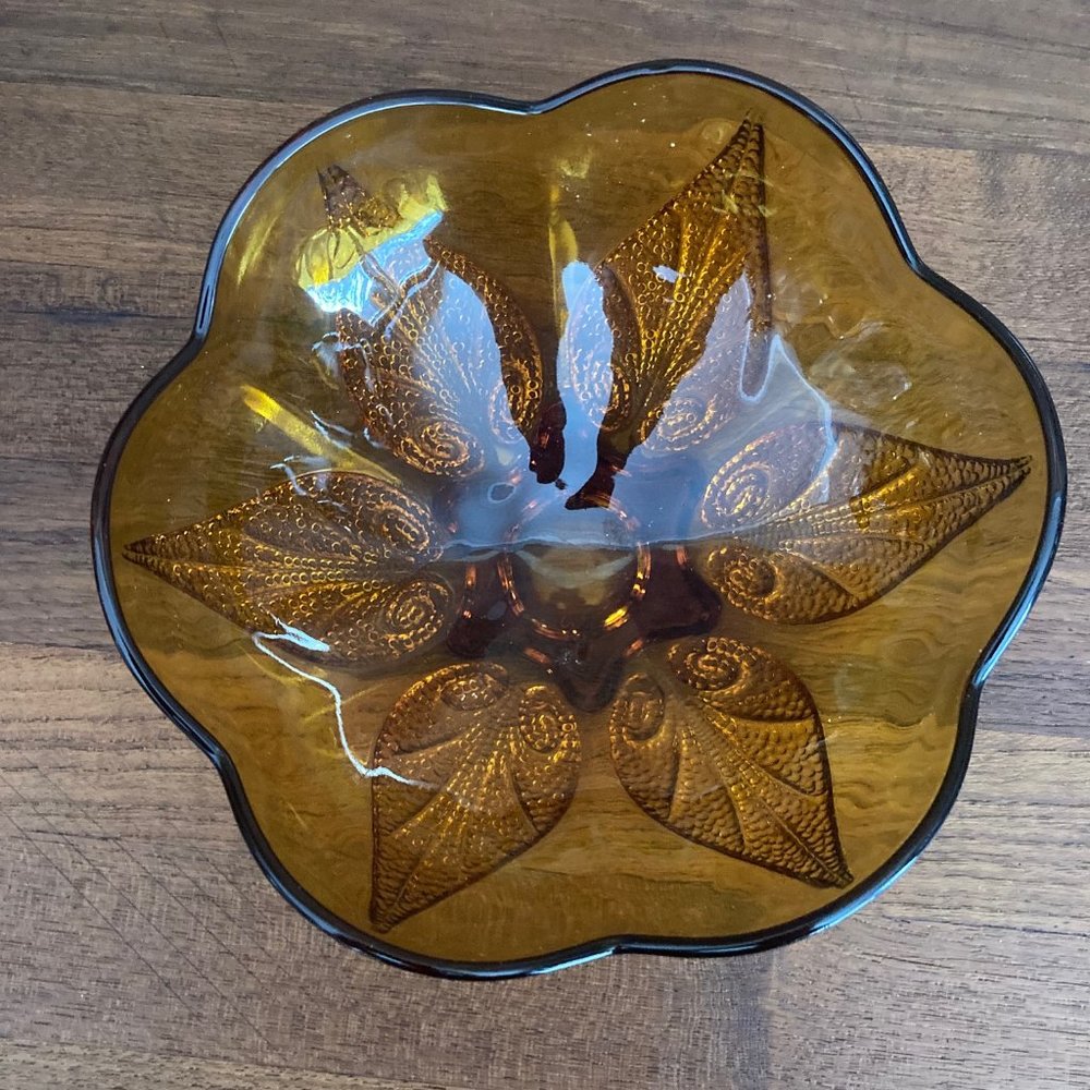 Art glass bowl